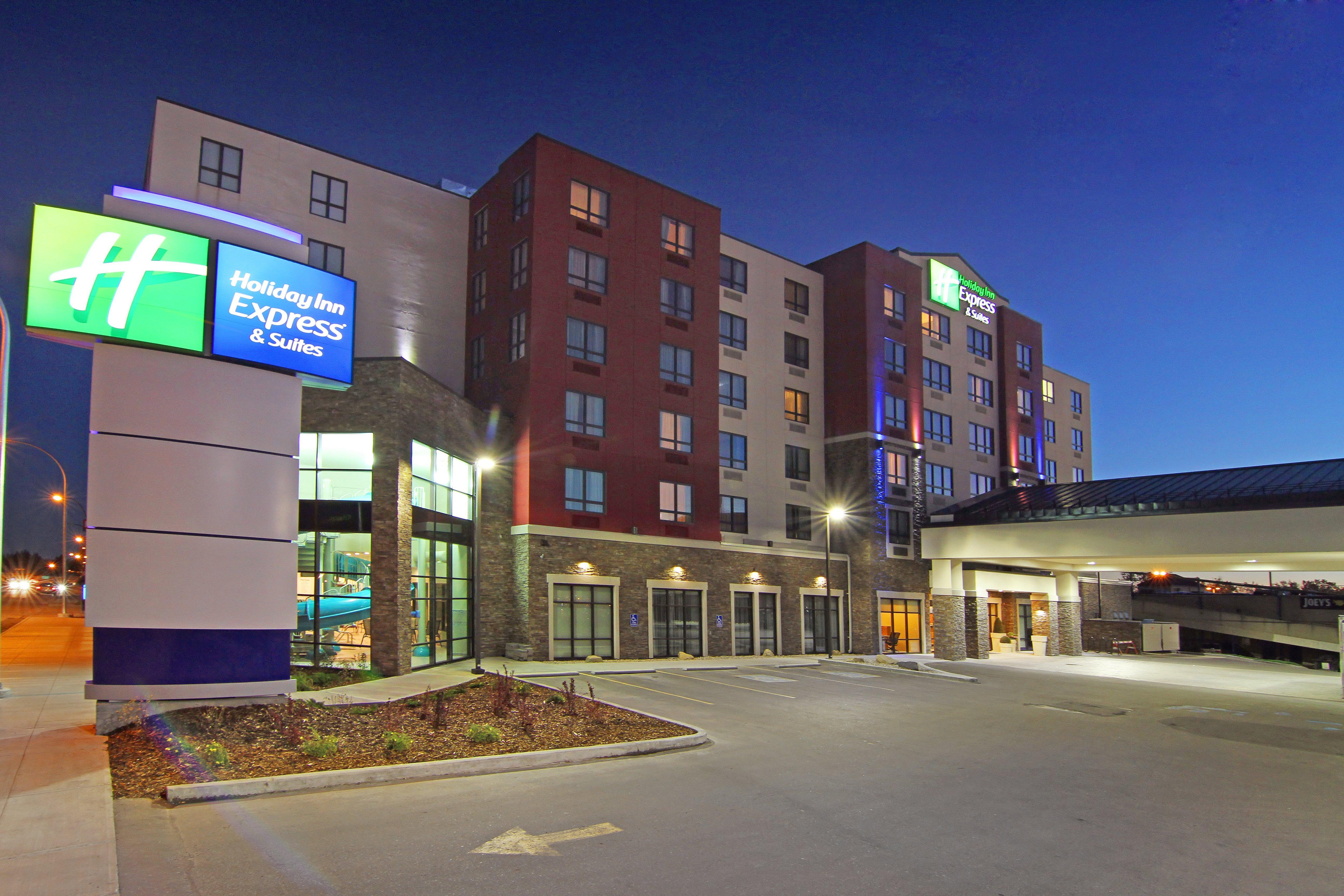 Holiday Inn Express And Suites Calgary University, An Ihg Hotel Exterior photo